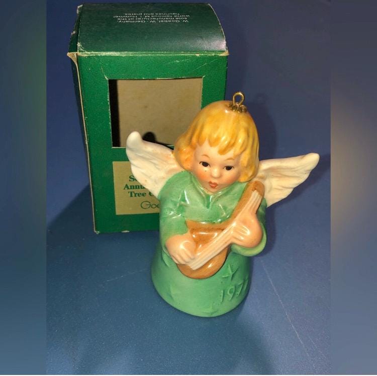 Goebel Angel Bell W/Lute Green 1977 Second Edition