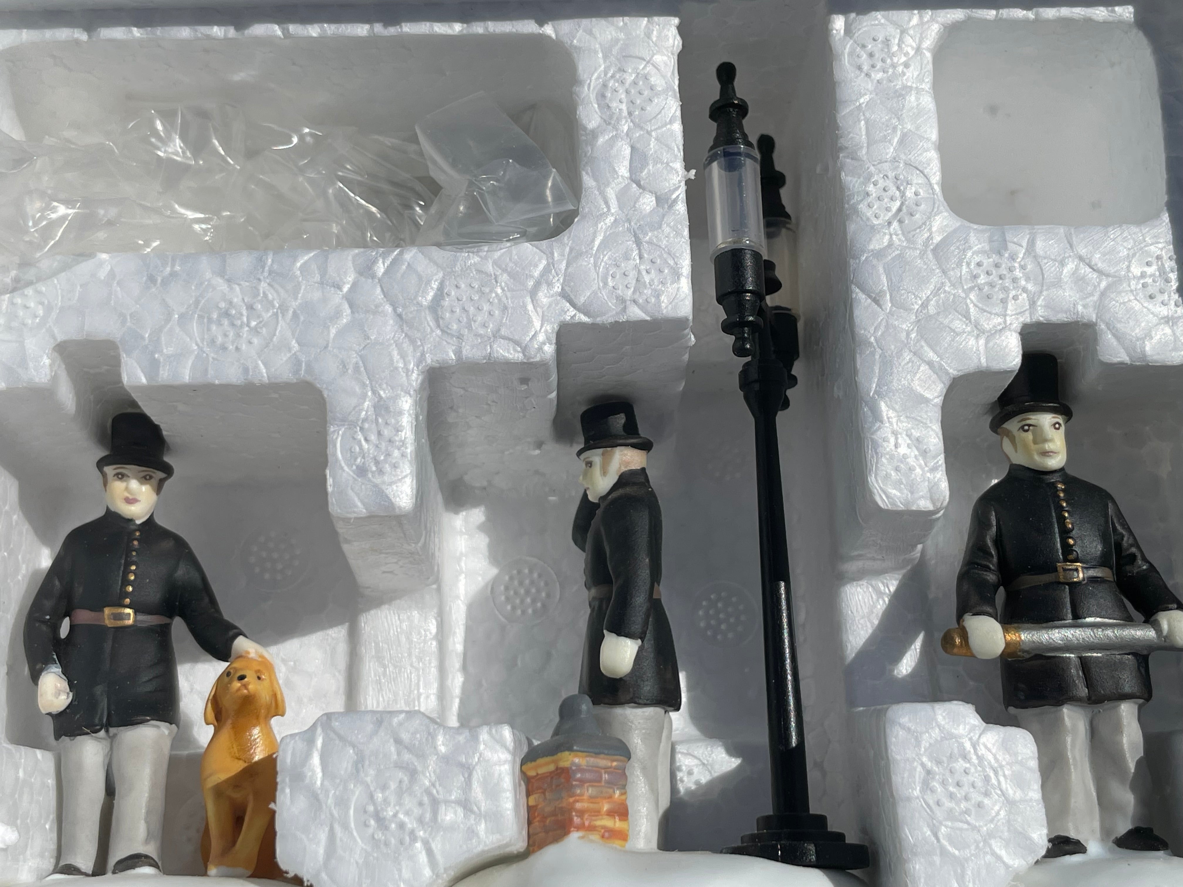 : Department 56 "Constables" accessory set