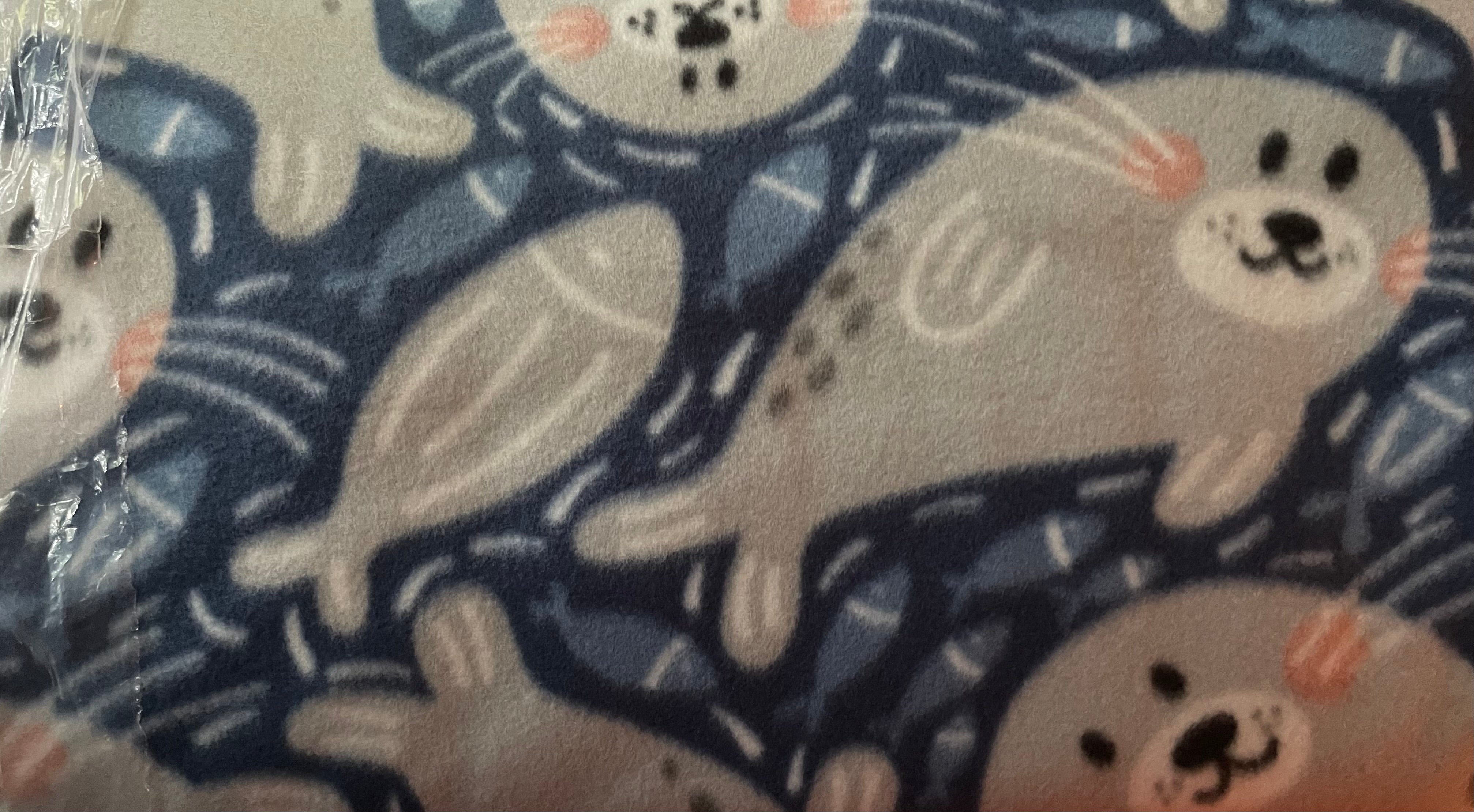1 Yard Blizzard Fleece – Seals Print – Lightweight, Soft Hand (100% Polyester)