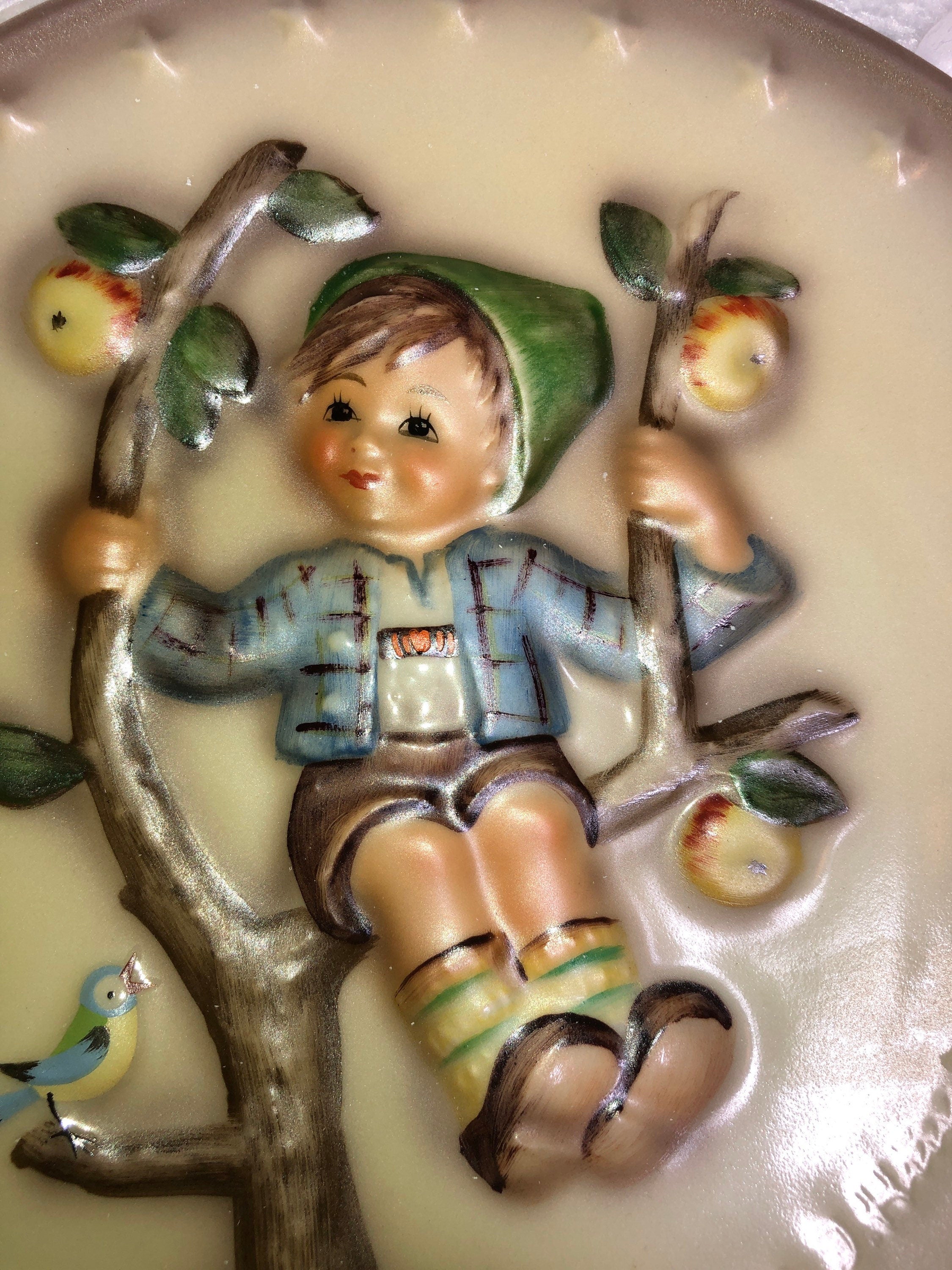 Apple Tree Boy 1977 Annual M I Hummel Plate Goebel In Box