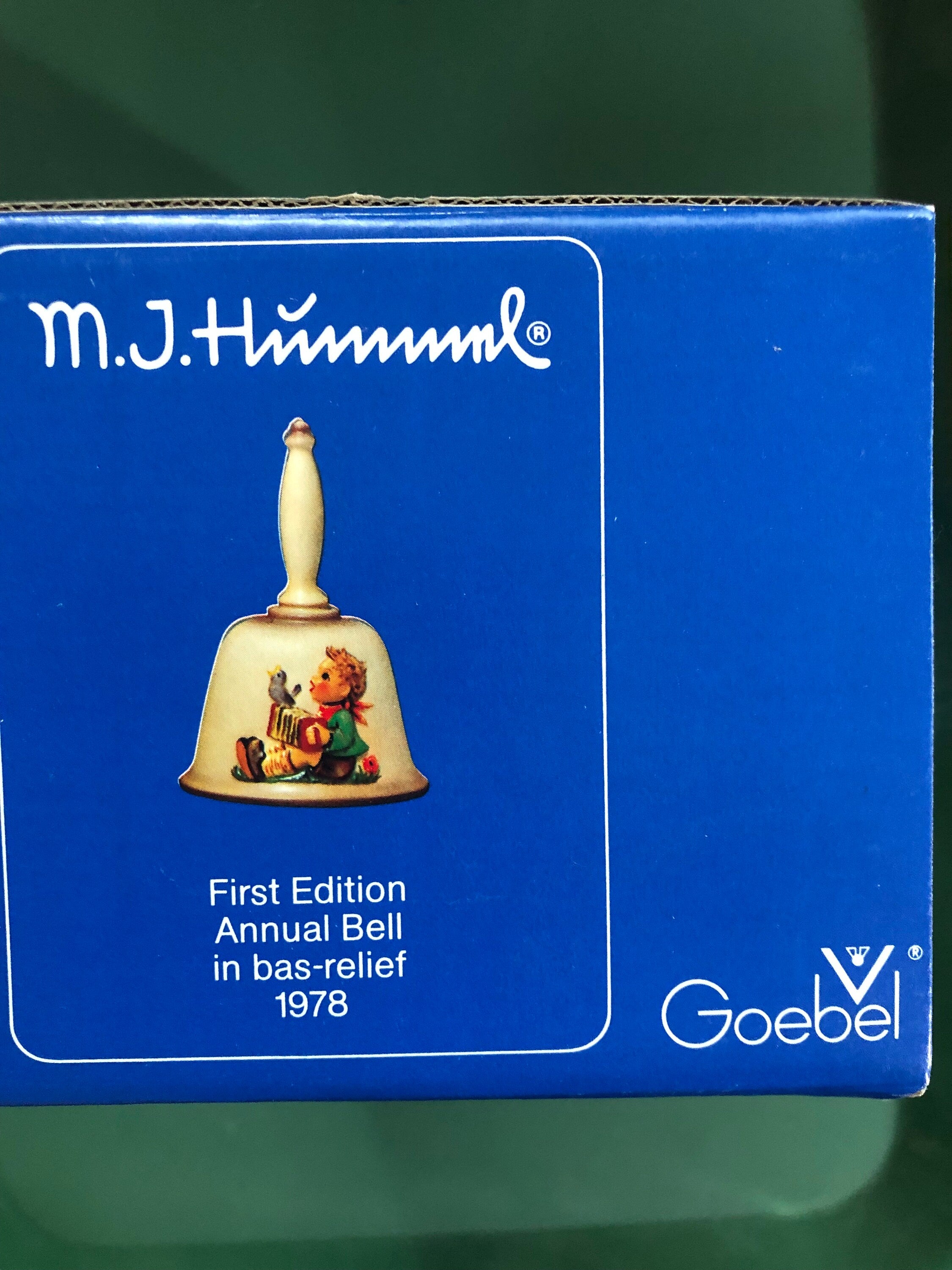 Let’s Sing  Annual Hummel Bell 1978 In Original Box